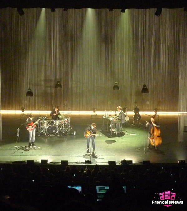 Renan Luce : les 20 ans de « Repenti », 7 révélations Renan Luce en concert à l'Olympia en 2010
