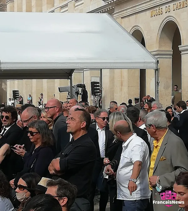 michel drucker lors des obsèques de Jean-Paul Belmondo